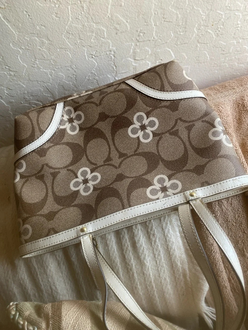 Coach Beige and White Signature Canvas Tote - Picture 2 of 7
